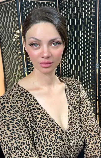 წამწამები და წარბები — SANLE Beauty Salon, თბილისი